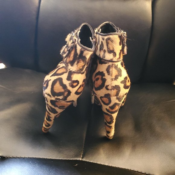 Leopard Bootie - Picture 4 of 5